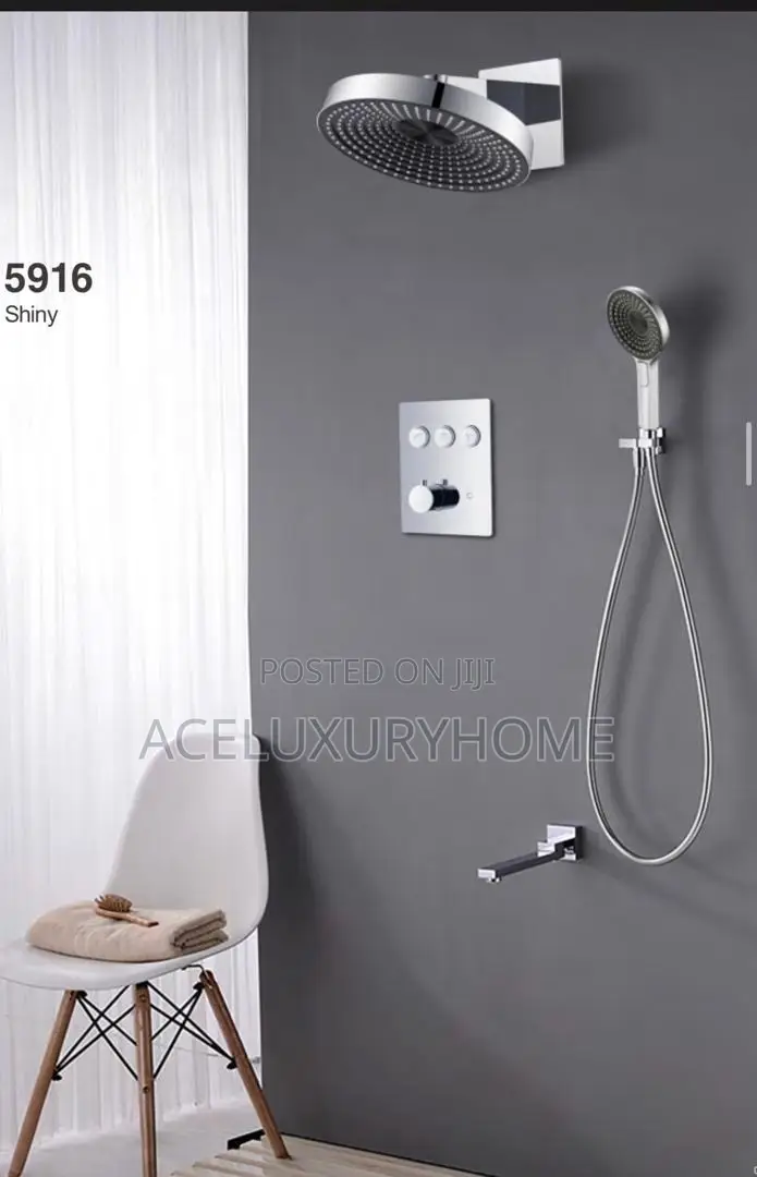 Conduit Shower Round