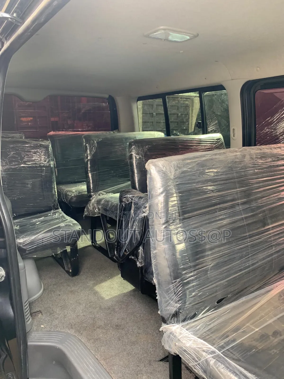 Toyota HiAce 2012 Black