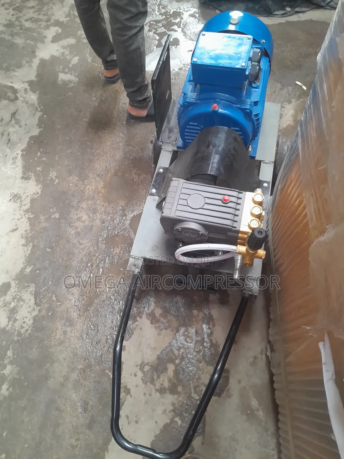 High-Pressure Car Wash