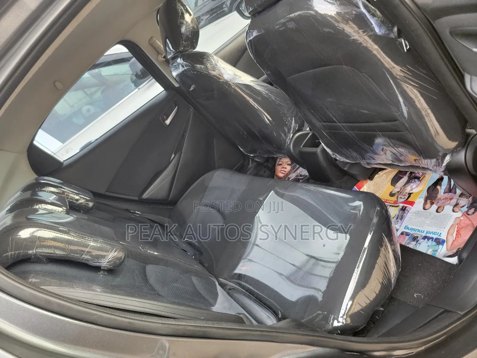 Toyota Yaris SE Hatchback 5dr 2018 Gray