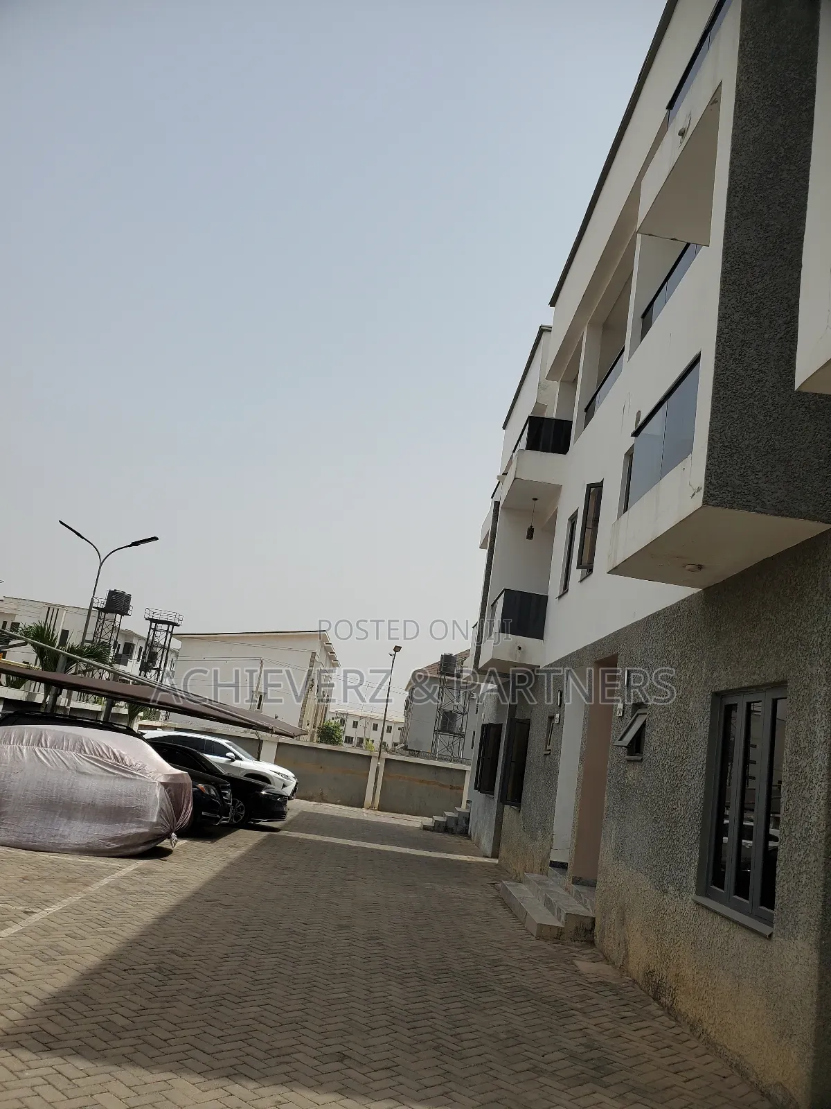 4bdrm Duplex in Jahi for sale