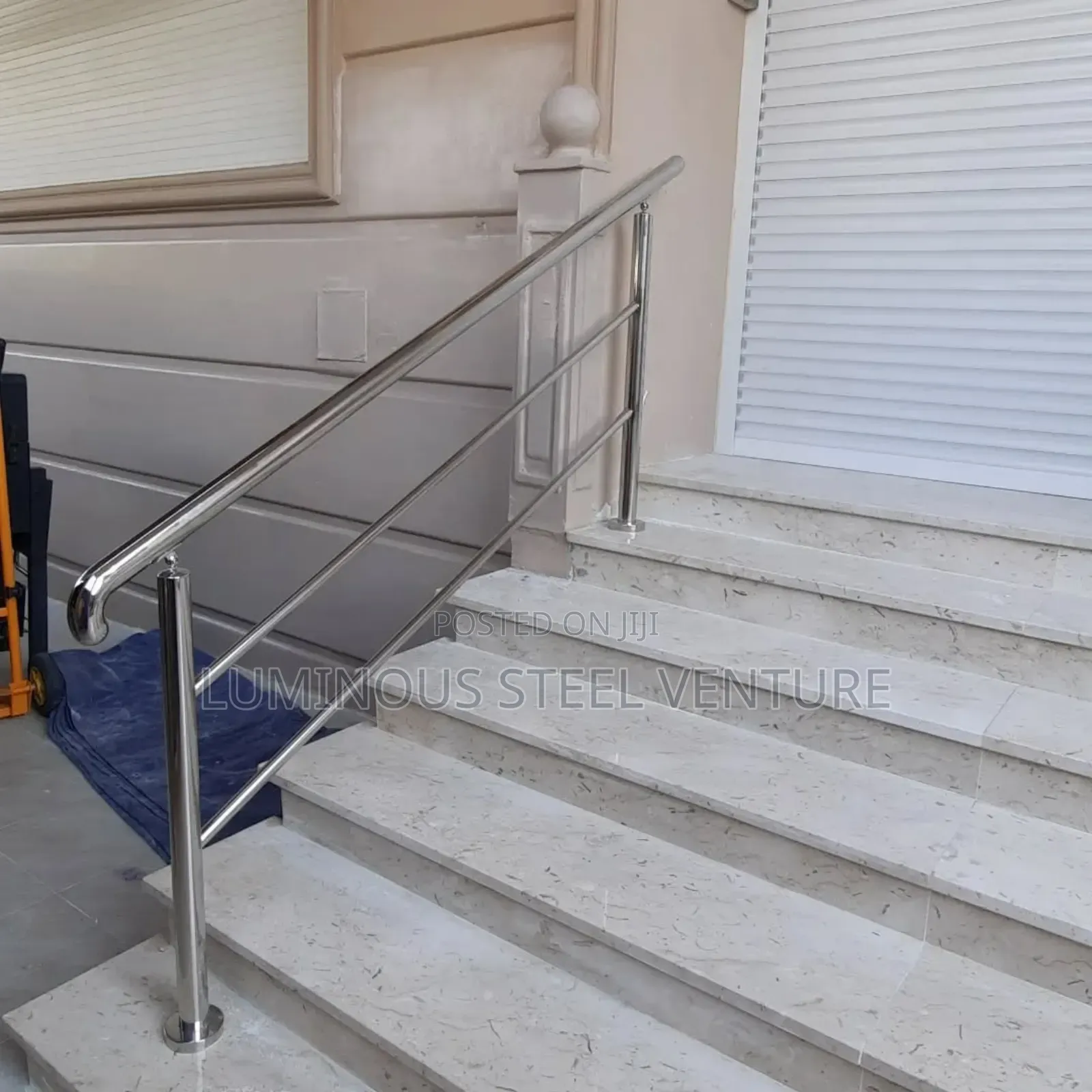 Handrail Made of 304-Grade Stainless Steel That Is Impervious