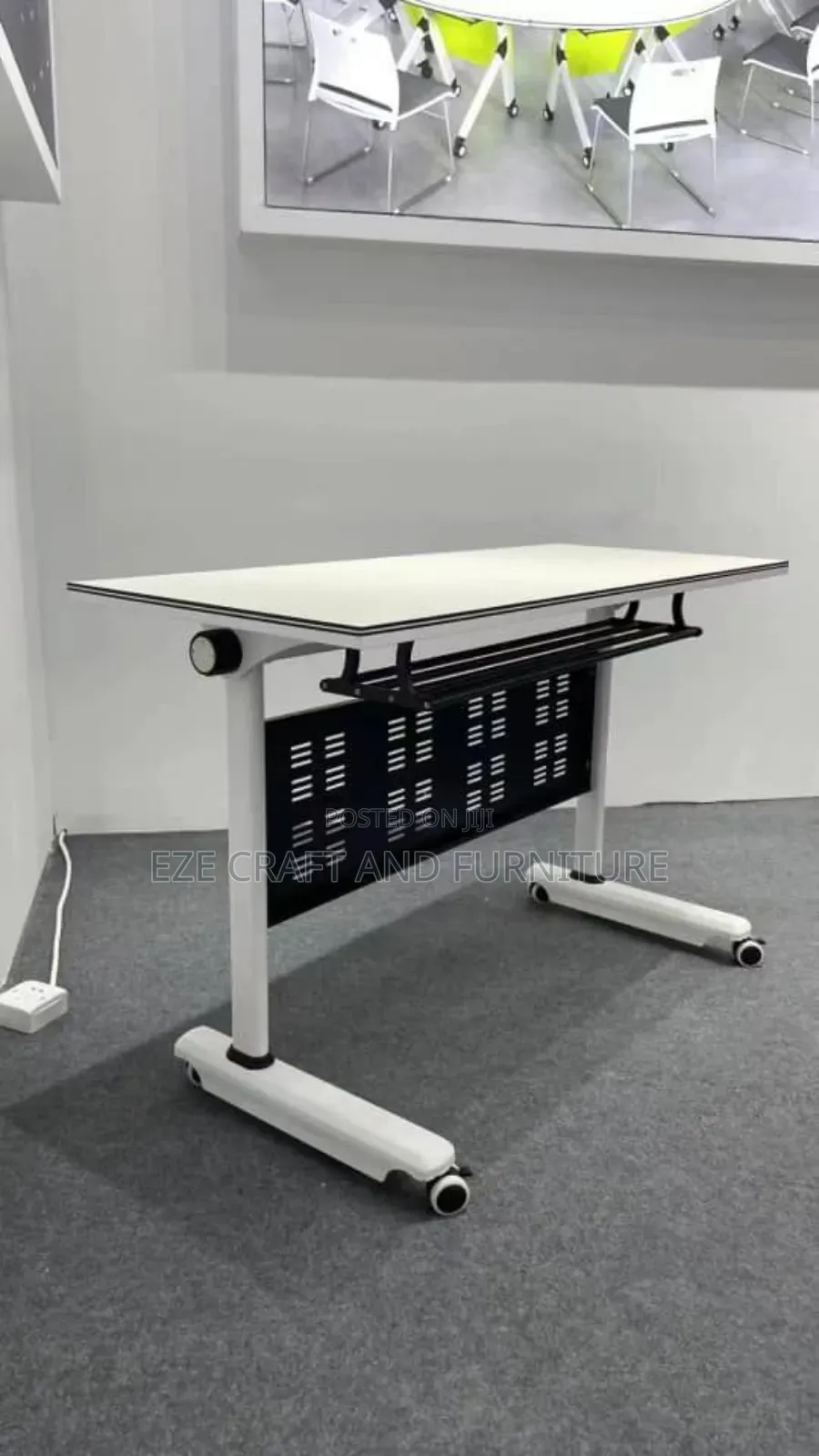 4feet Flipping Top Seminar Table