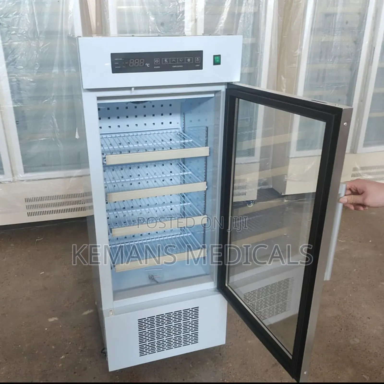 Pharmacy Fridge 200l