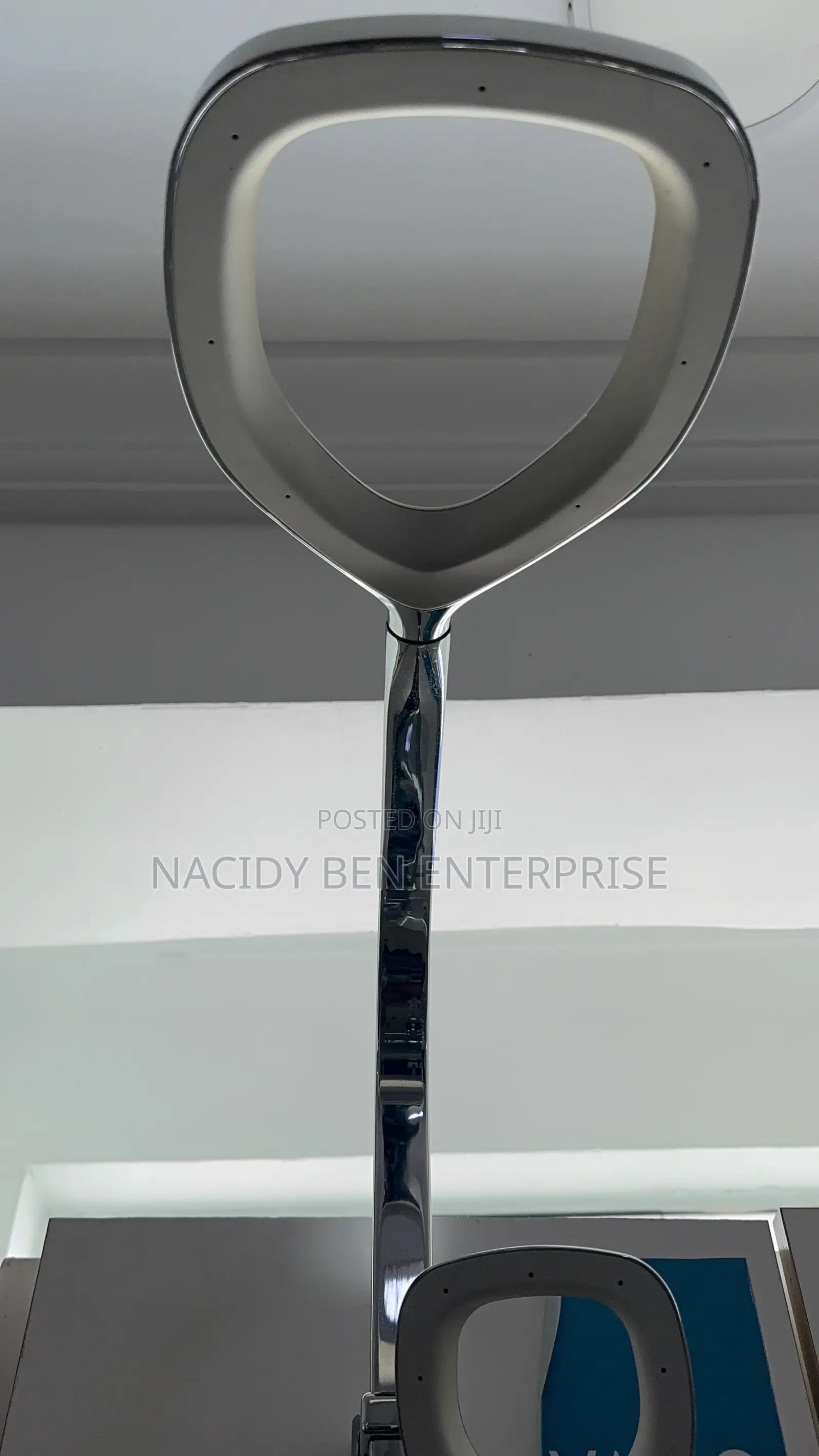 Surface Vado Thermostat Chrome Shower