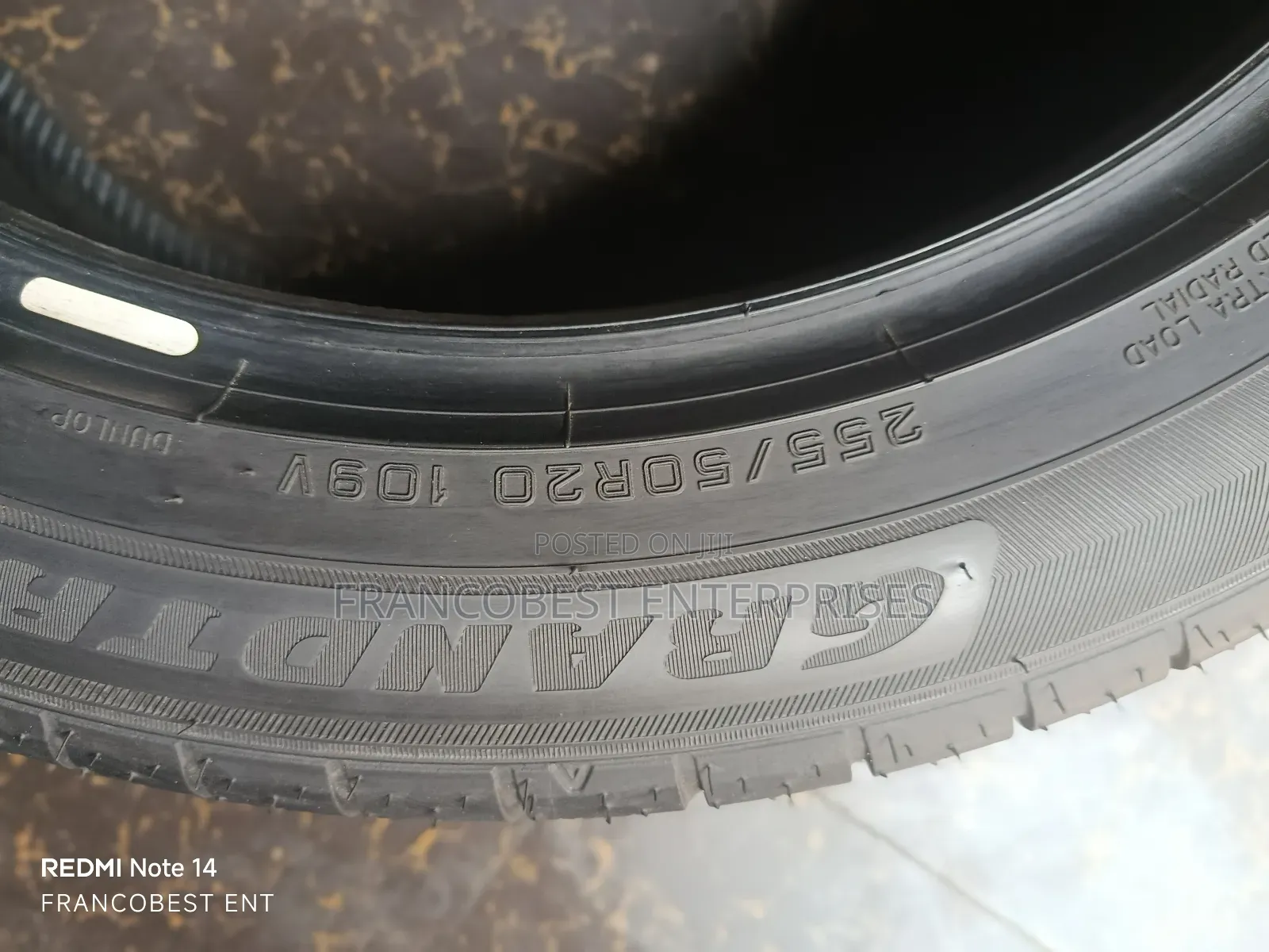 255/50r20 Dunlop Grandtrek Tire