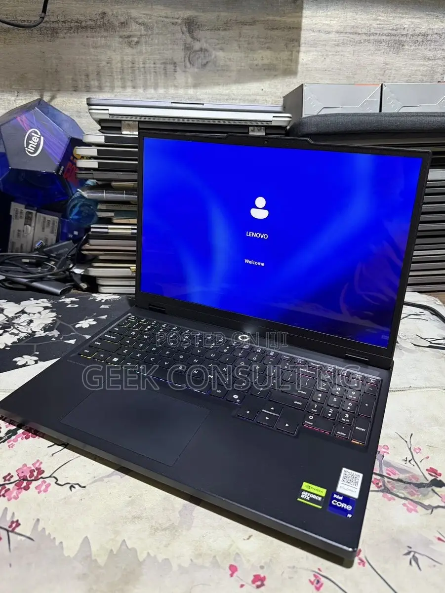 Laptop Lenovo Legion 5 16GB Intel Core i9 SSD 1T