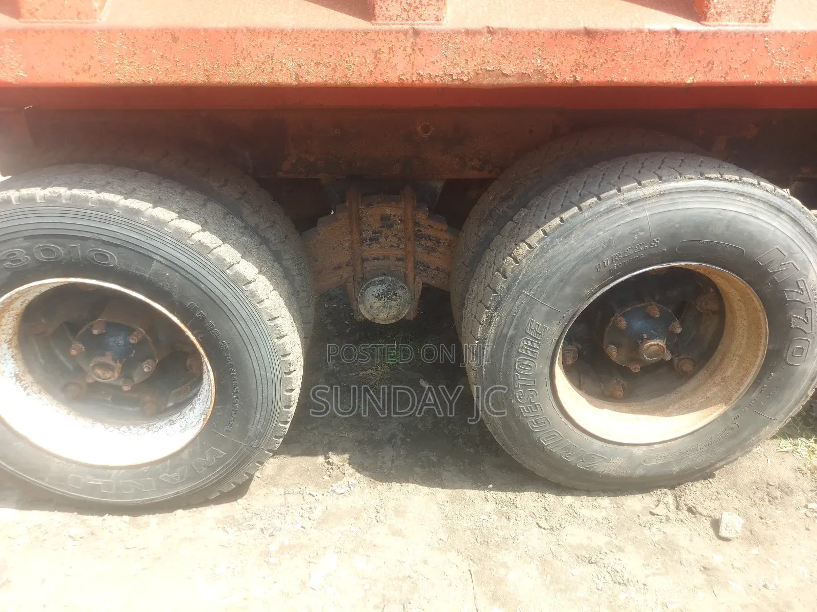 Tokunbo 24valve R Model Mack 10 Tyres Dump Truck Dm 700 Superb Engine