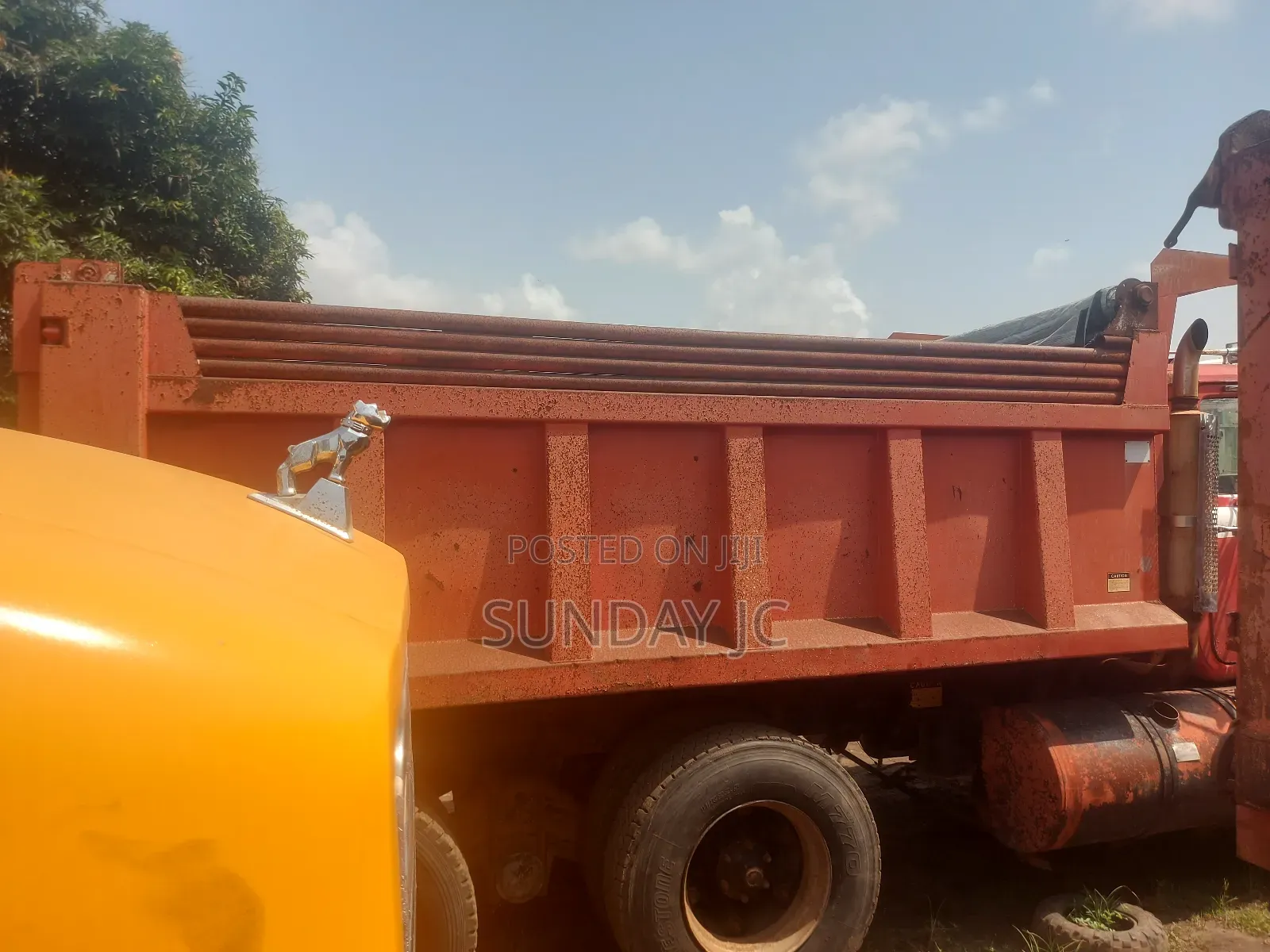 Tokunbo 24valve R Model Mack 10 Tyres Dump Truck Dm 700 Superb Engine