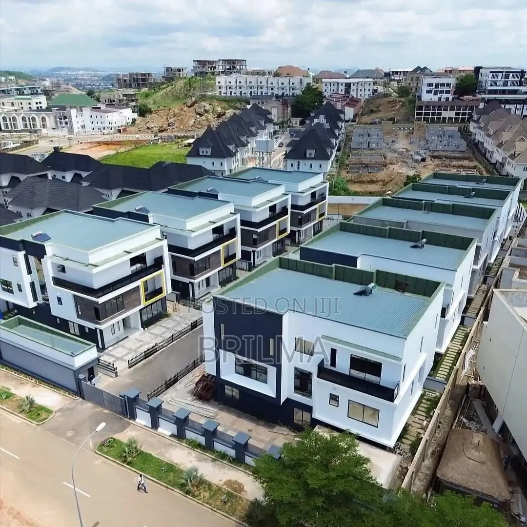 6bdrm Duplex in Guzape District for sale
