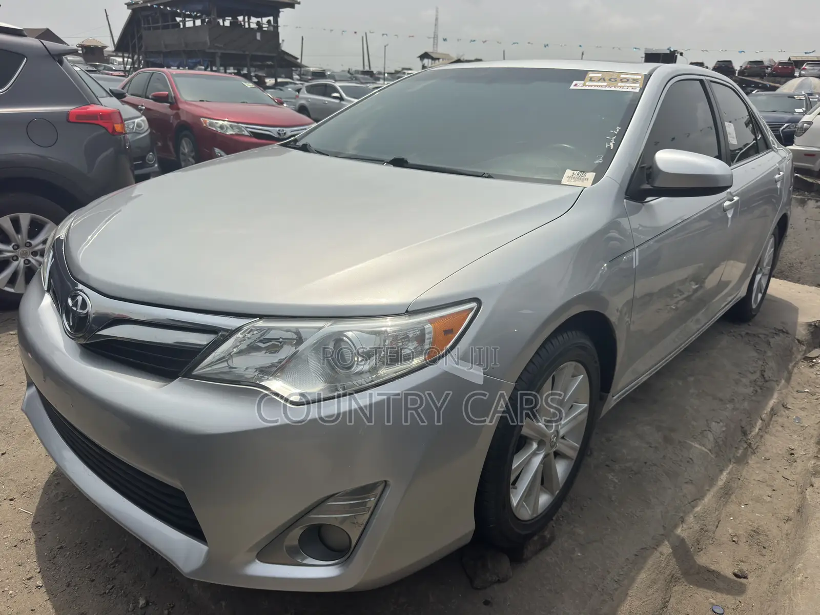 Toyota Camry XLE 4dr Sedan (2.5L 4cyl 6A) 2014 Silver