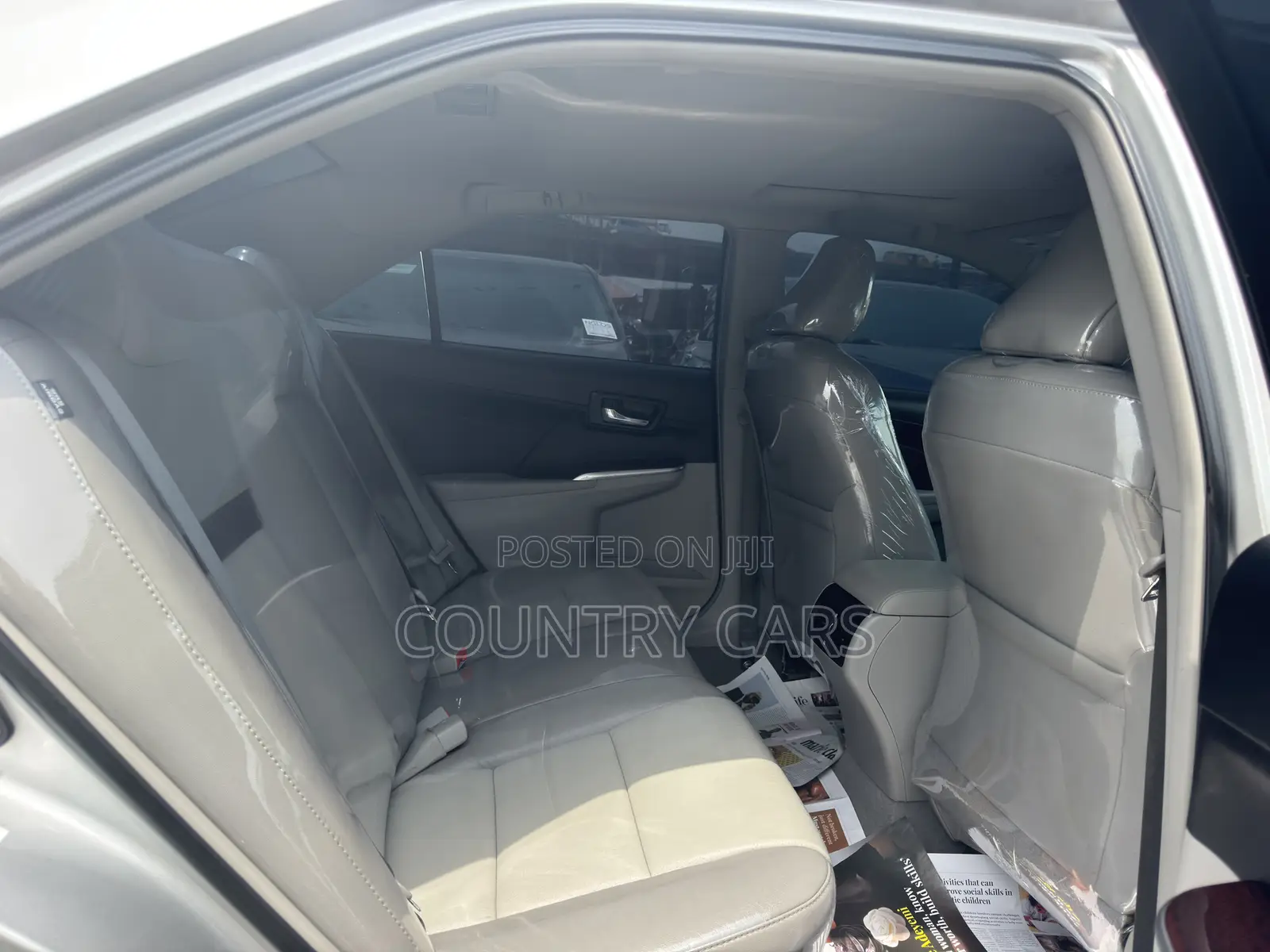 Toyota Camry XLE 4dr Sedan (2.5L 4cyl 6A) 2014 Silver