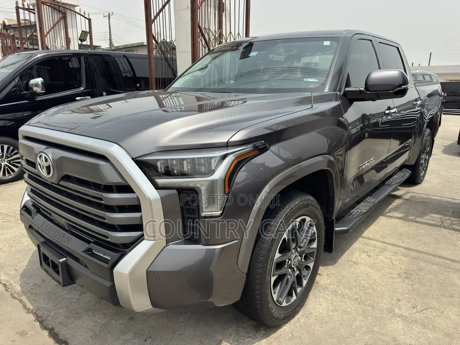 Toyota Tundra Limited Double Cab 6.5' Bed 2024 Gray