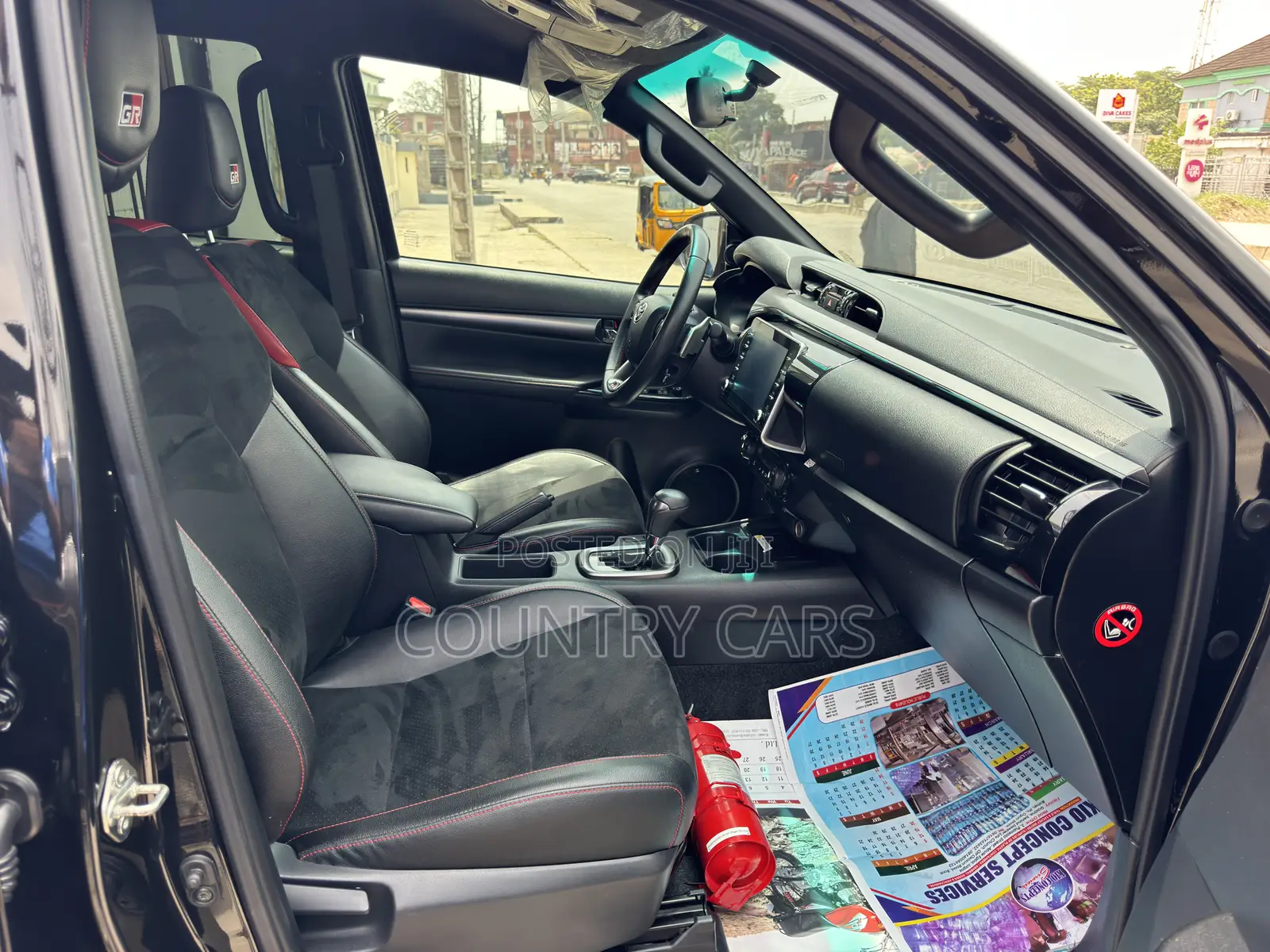 Toyota Hilux 2023 Black