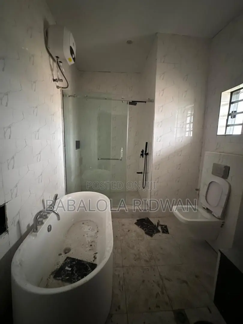 4bdrm Duplex in Carlton Gate, Akobo for sale