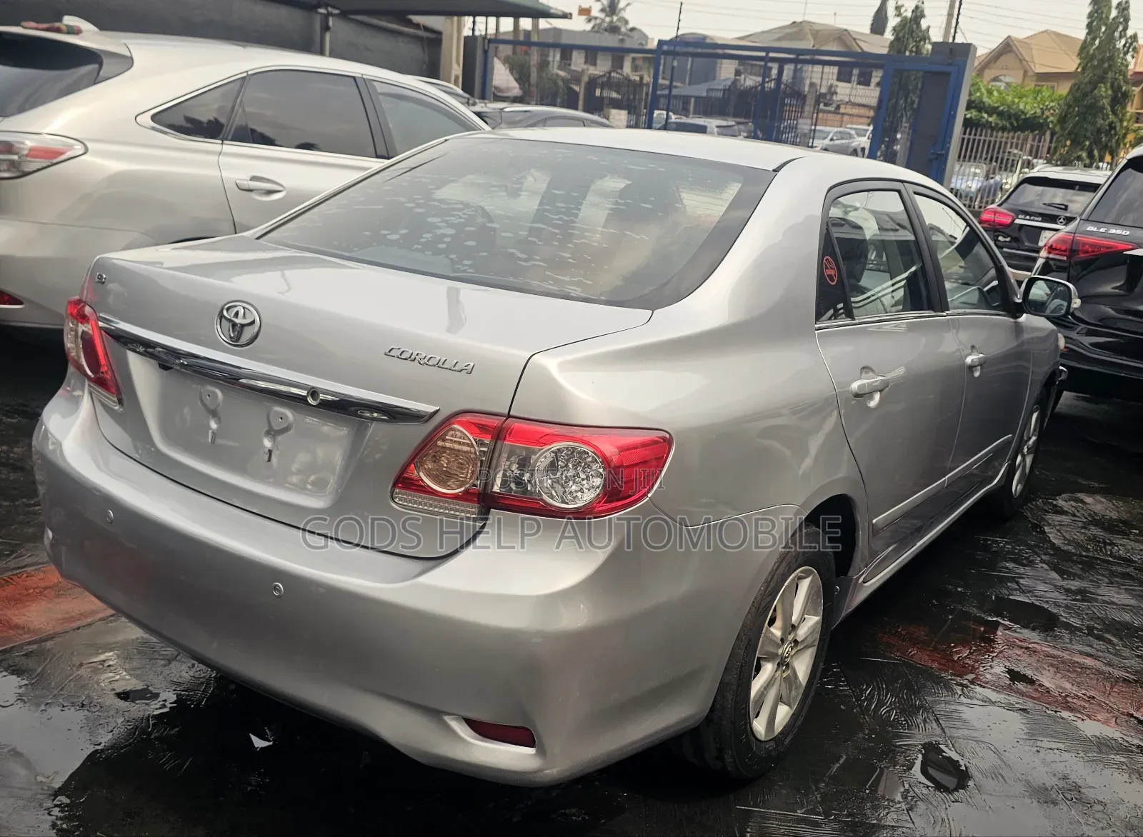 Toyota Corolla 2012 Silver
