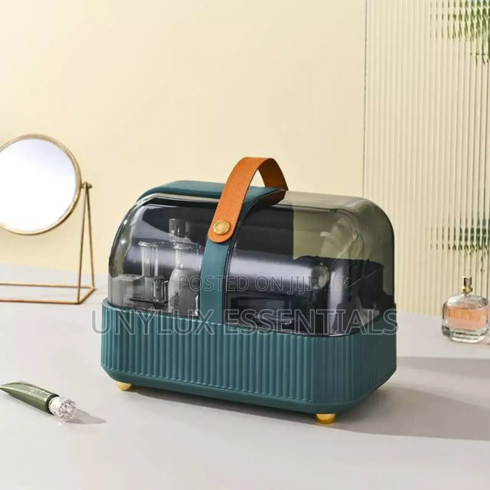 Medicine and Cosmetics Organizer