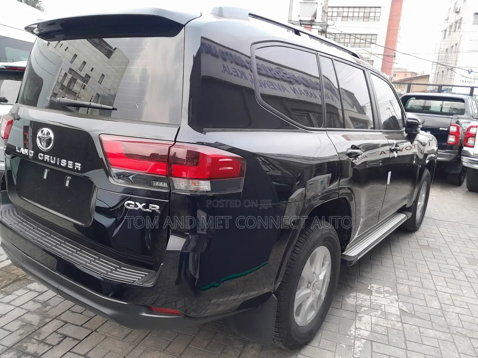 Toyota Land Cruiser LC300 2023 Black