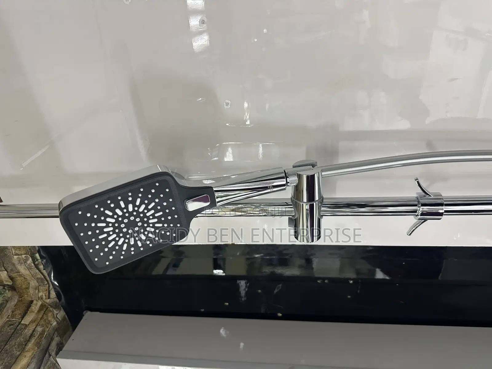 England Surface Shower Set