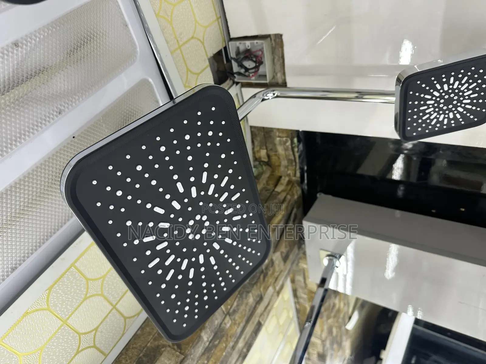 England Surface Shower Set