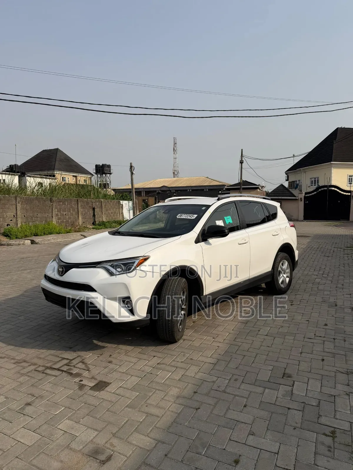 Toyota RAV4 LE AWD 2019 White