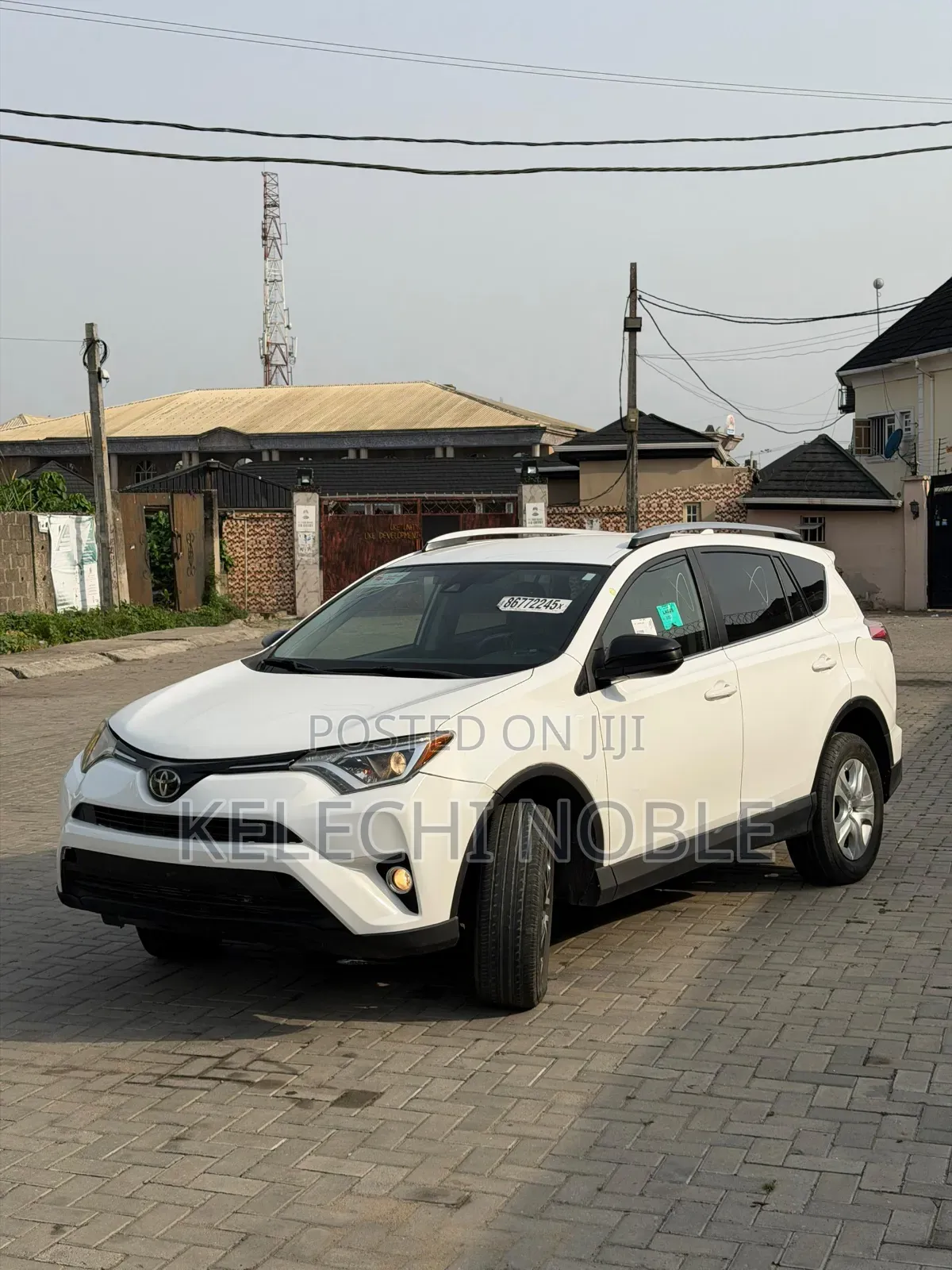 Toyota RAV4 LE AWD 2019 White