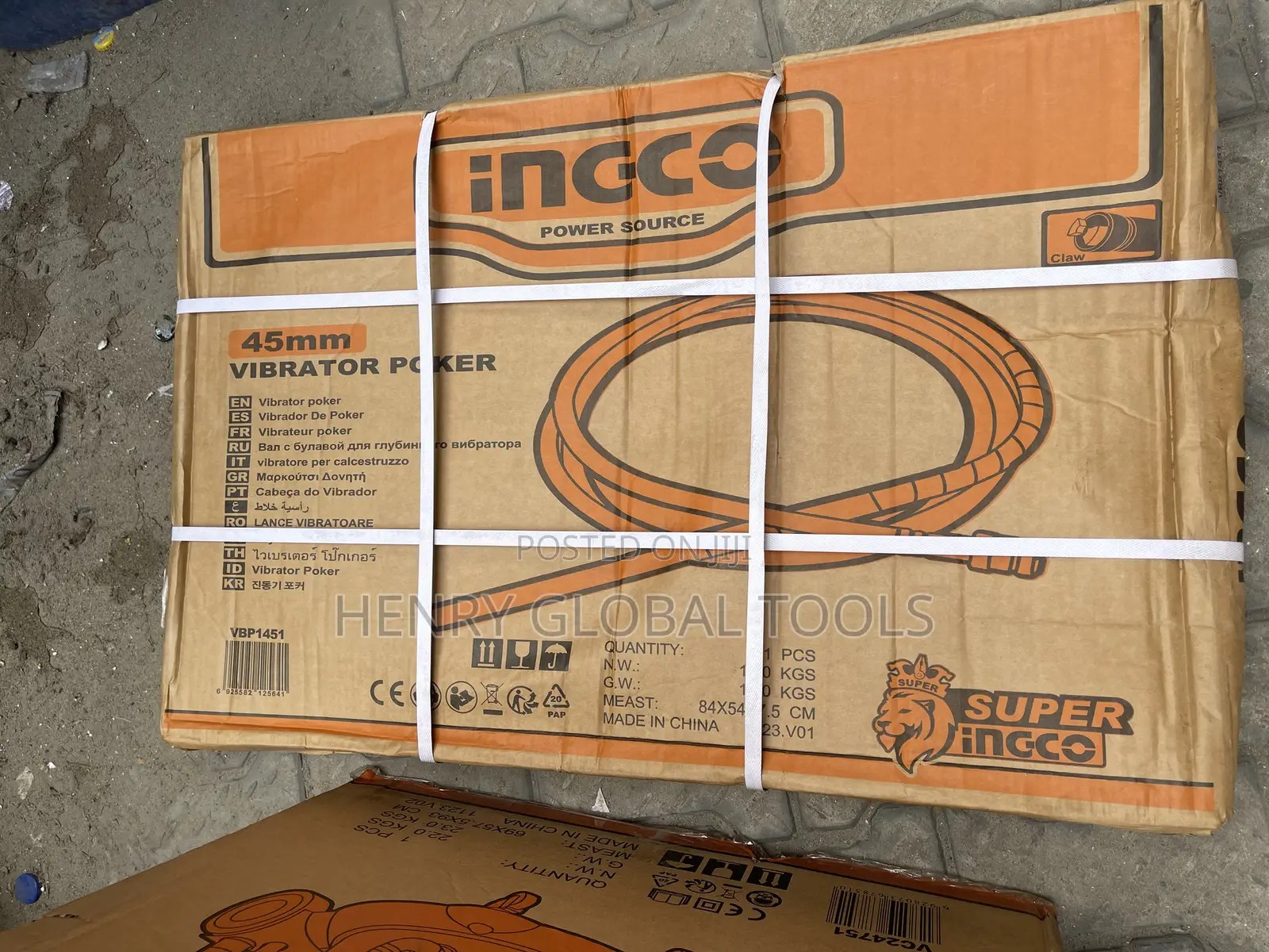 Ingco Gasoline Concrete Vibrator Machine