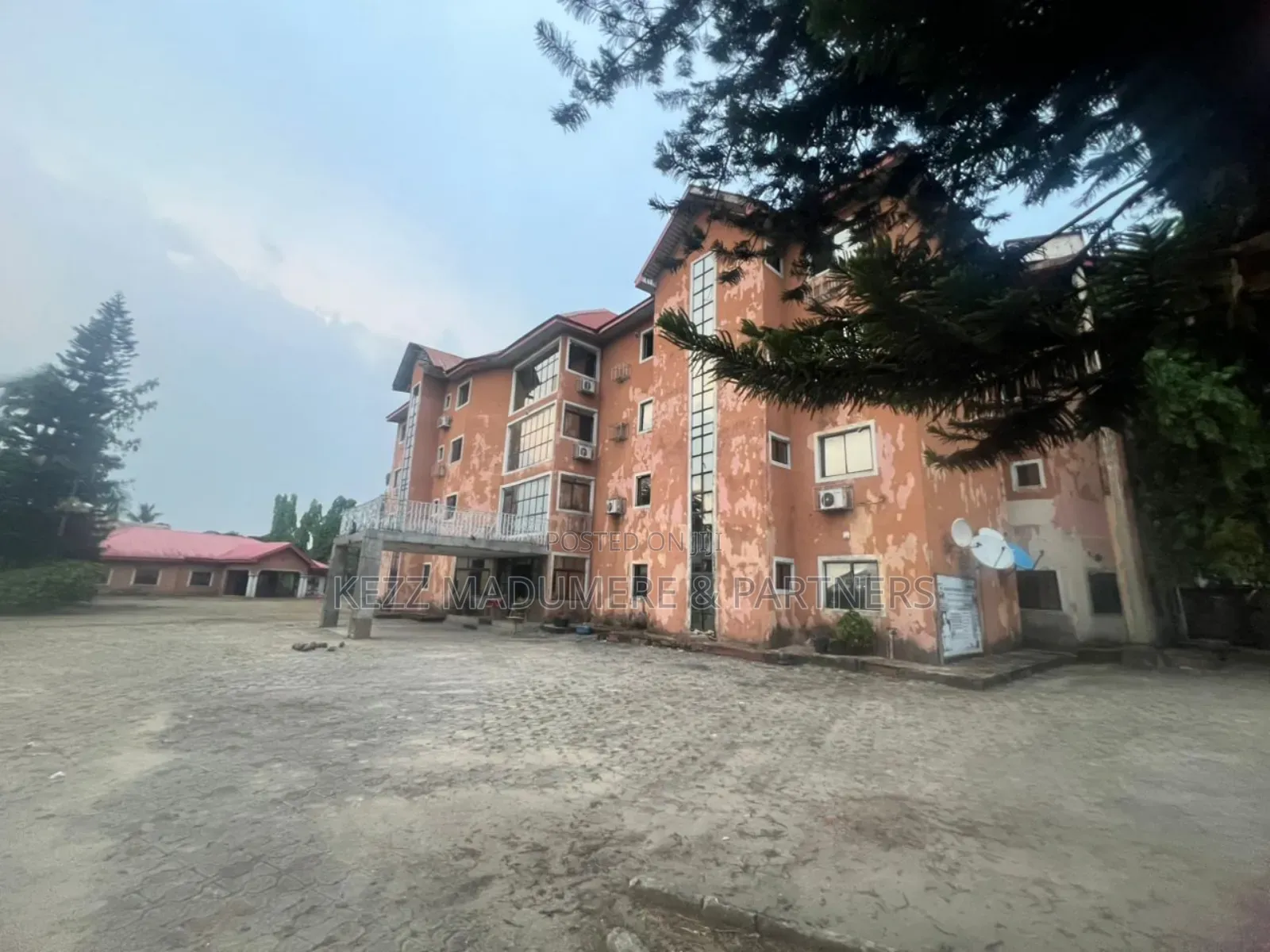 For Sale: Non Functional 54 Rooms Hotel, Iwofe Road , Ph