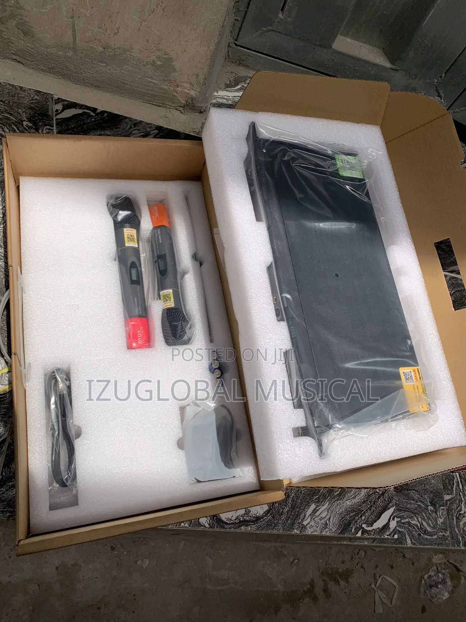Dvon Act-9090u Dual Wireless Microphone