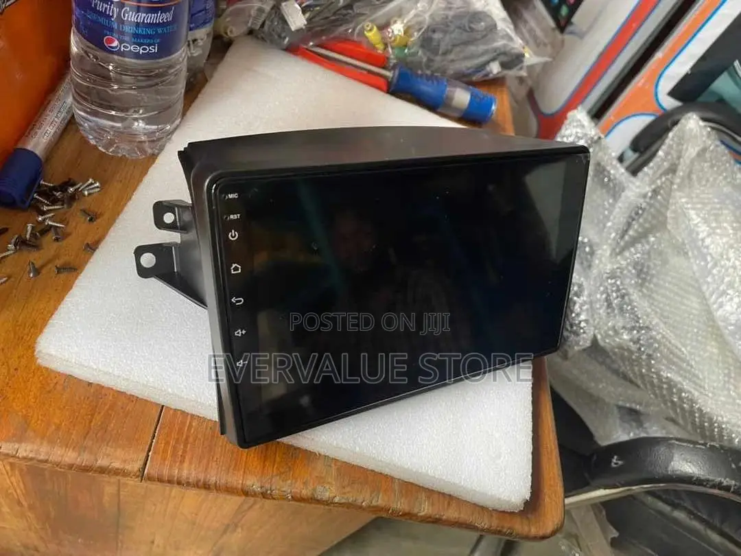 Toyota Sienna 2005-2010 Android Player + Reverse Camera