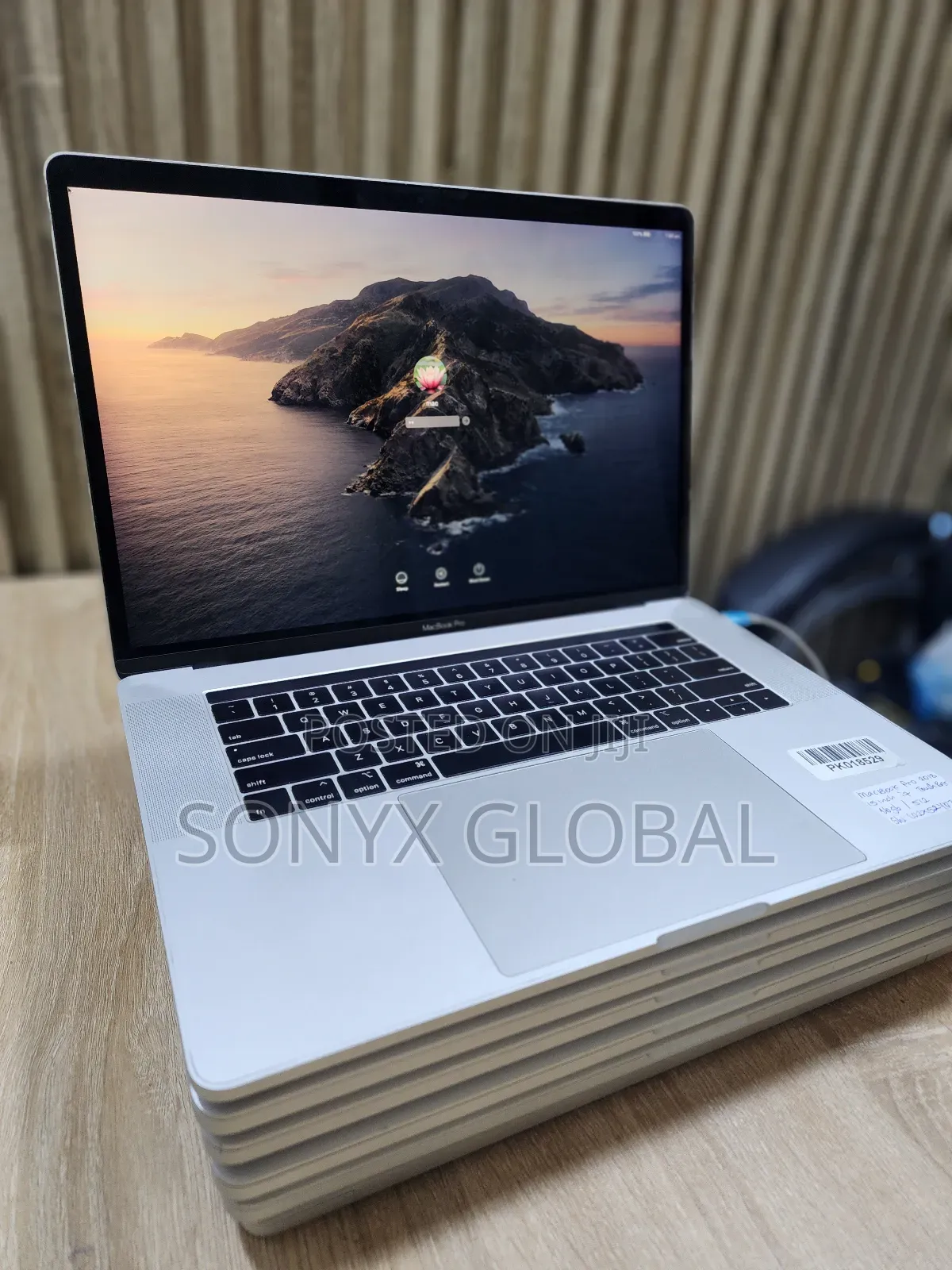 Laptop Apple MacBook 2018 16GB Intel Core i7 SSD 512GB