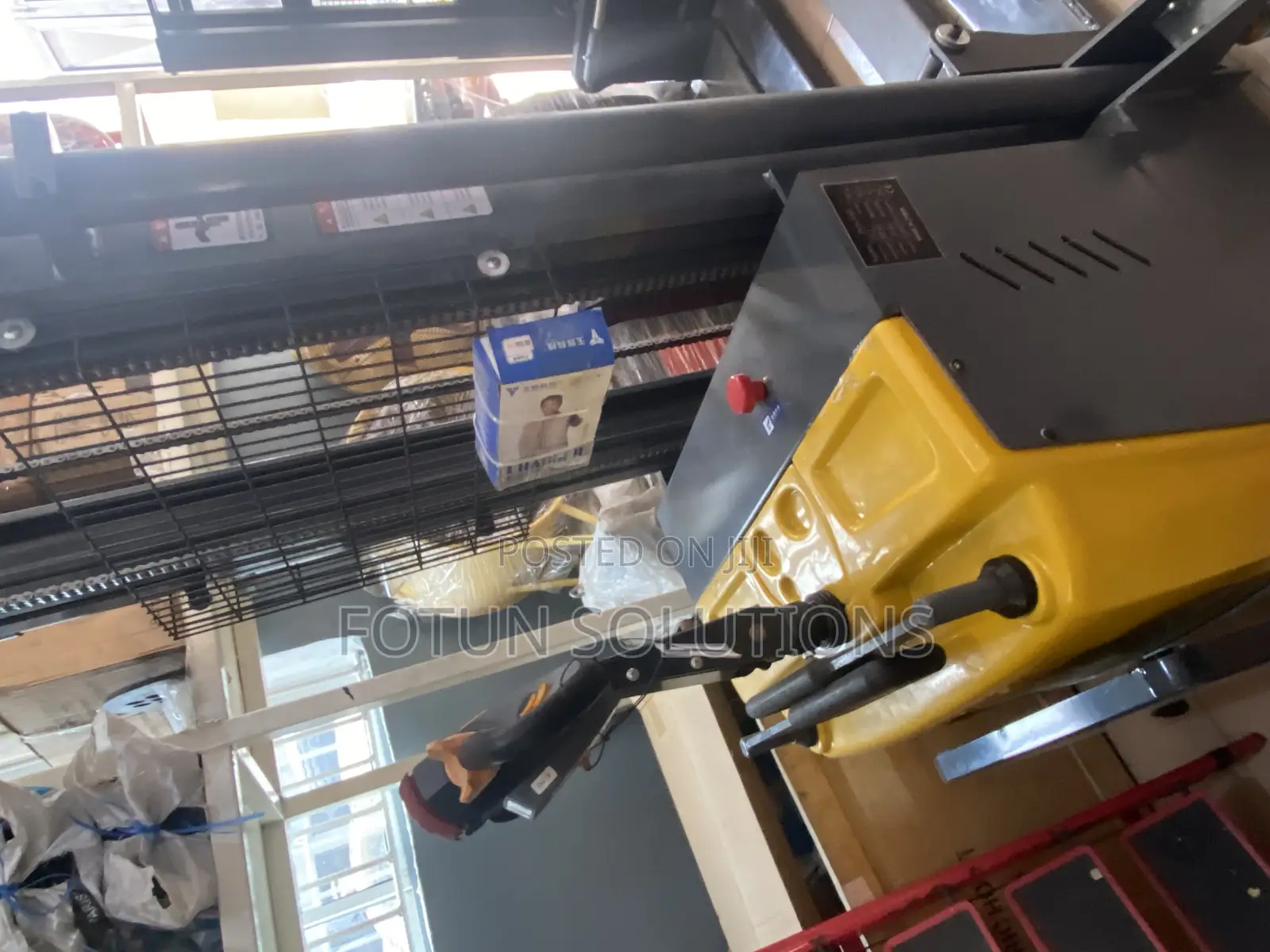 Electric Forklift 2tons by 5meters