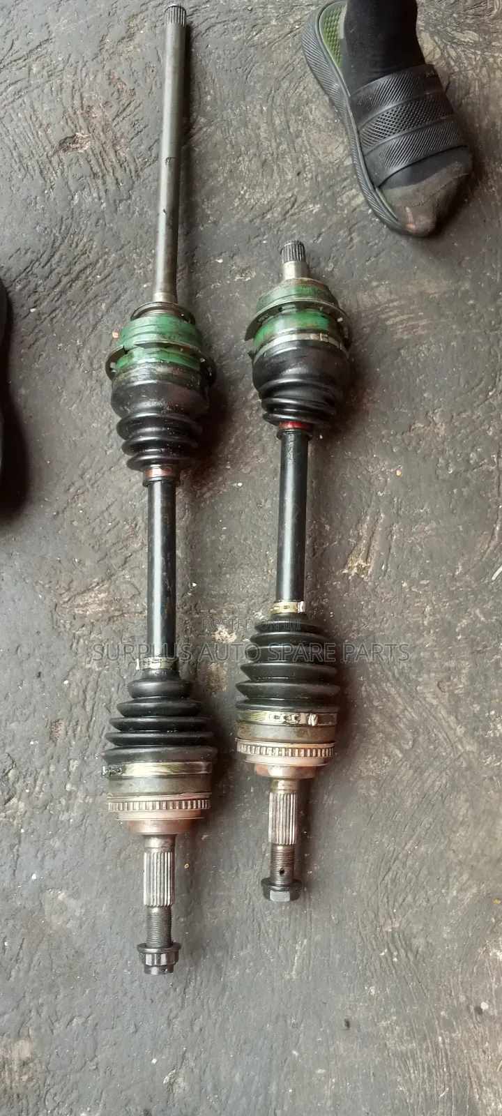 Driving Shaft for Lexus Rx 300 4 by 4 or 4 Wheel Drive