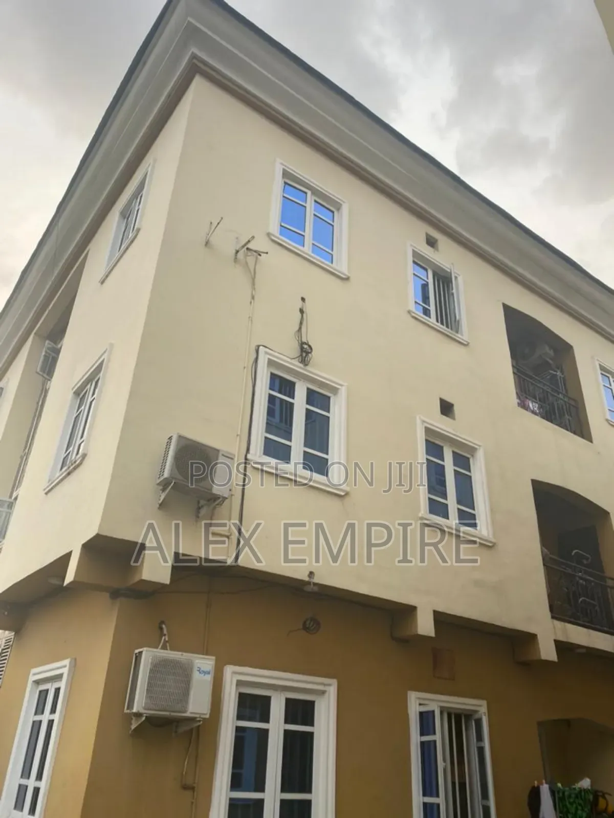 2bdrm Block of Flats in Ago Palace for sale
