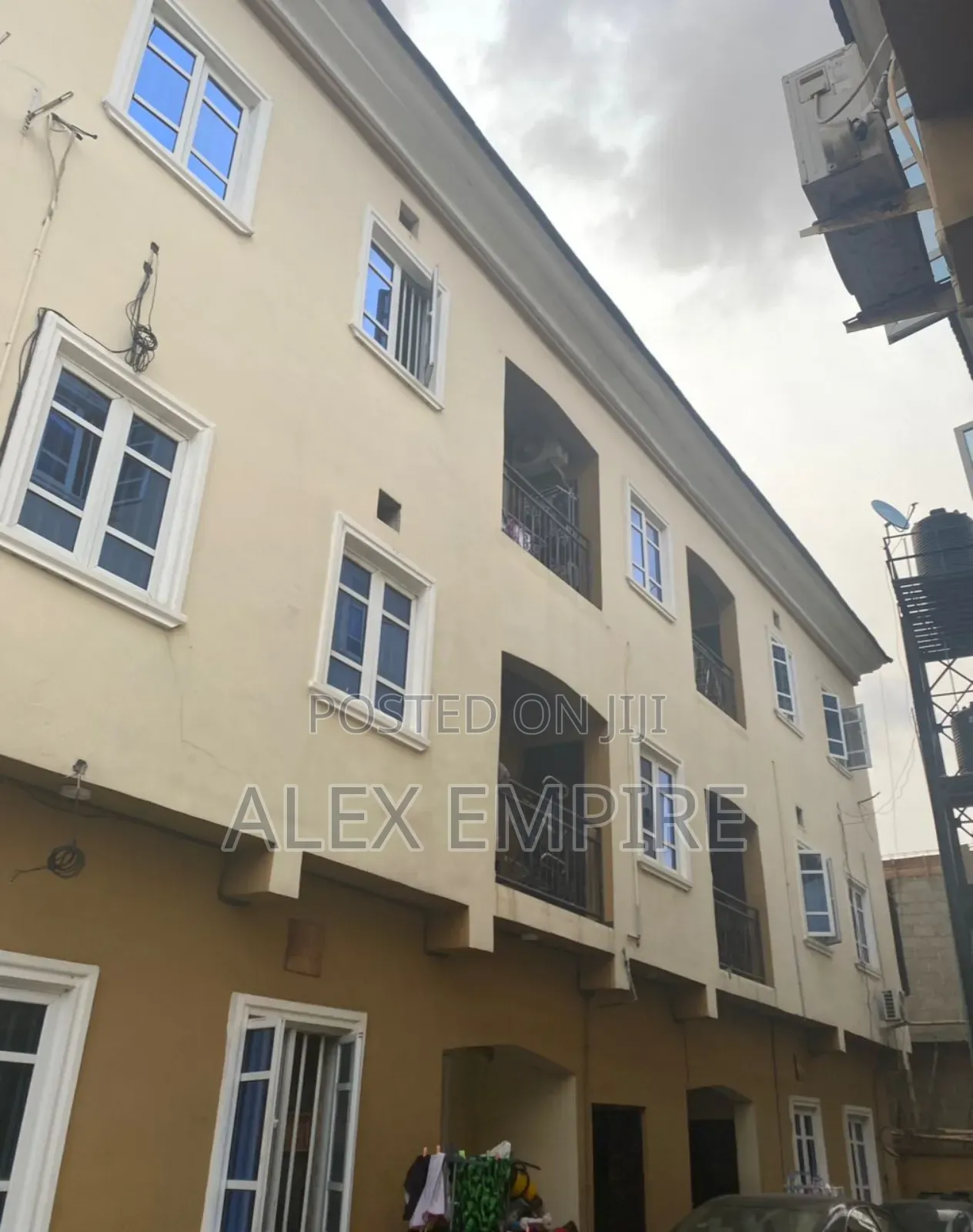 2bdrm Block of Flats in Ago Palace for sale