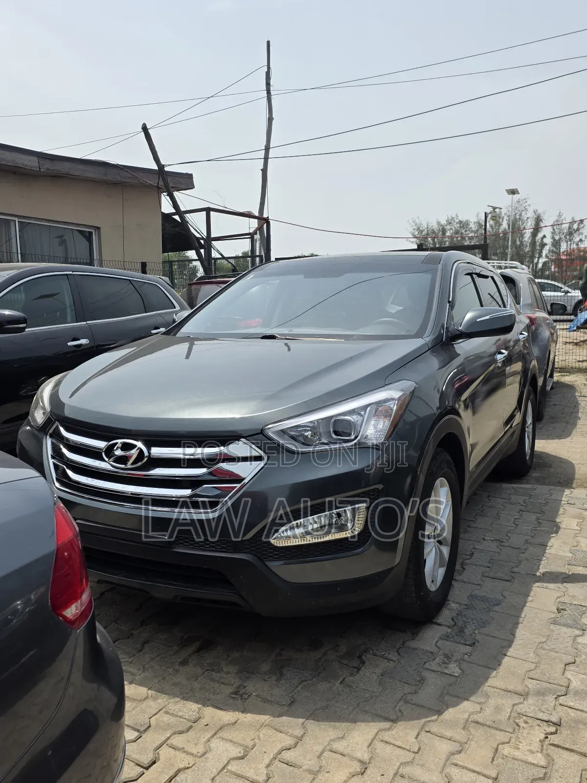 Hyundai Santa Fe Limited 4dr SUV AWD (3.3L 6cyl 6A) 2015 Gray
