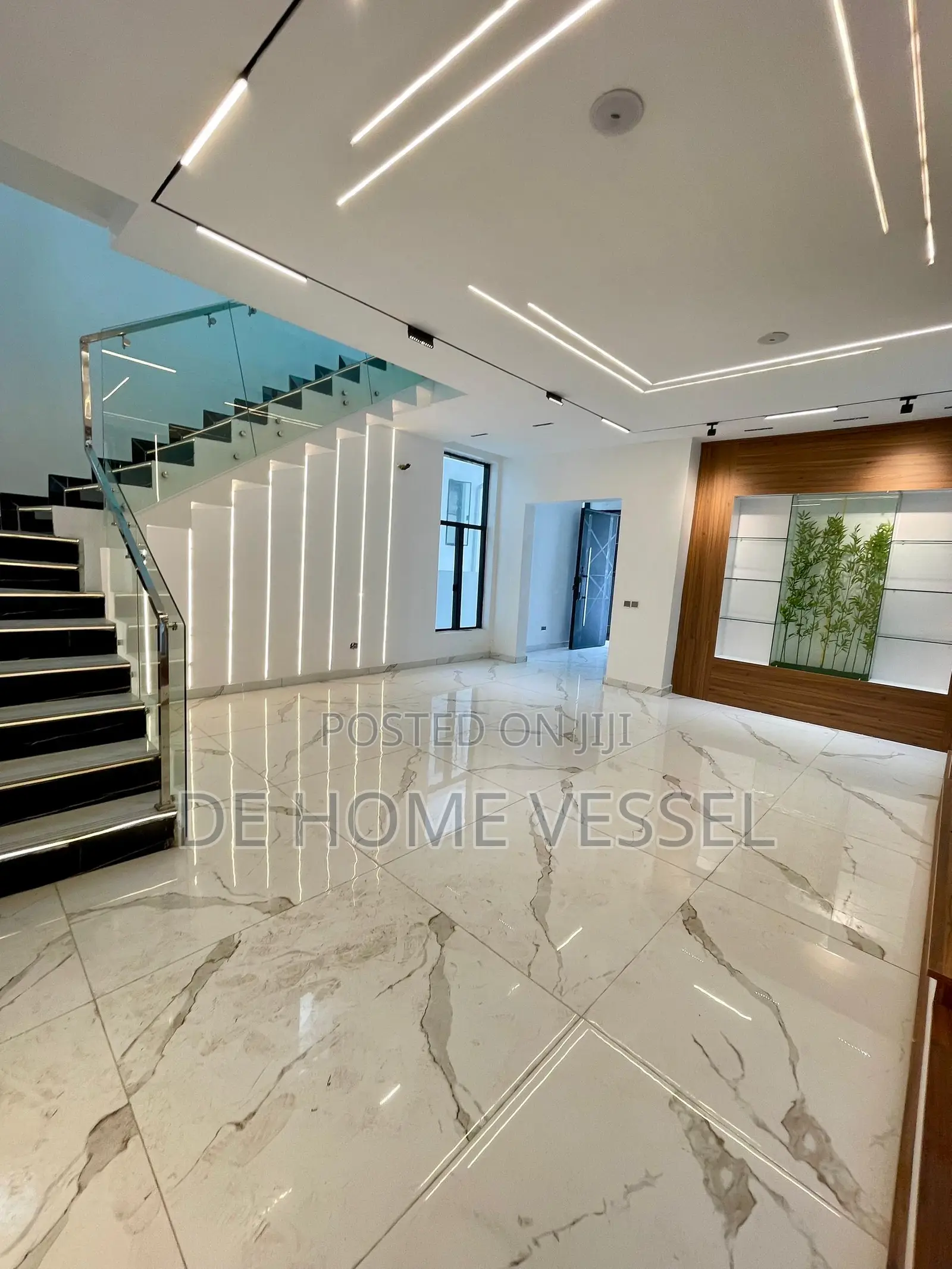 5bdrm Duplex in Lekki Phase 1 for sale