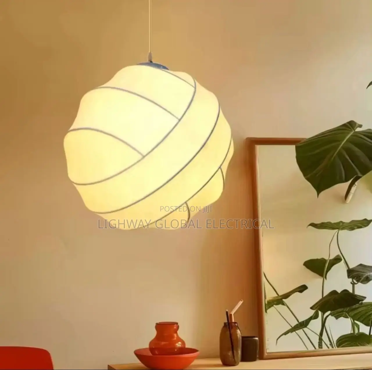 Minimalist Limitation Silk Round Dropping Chandelier Light