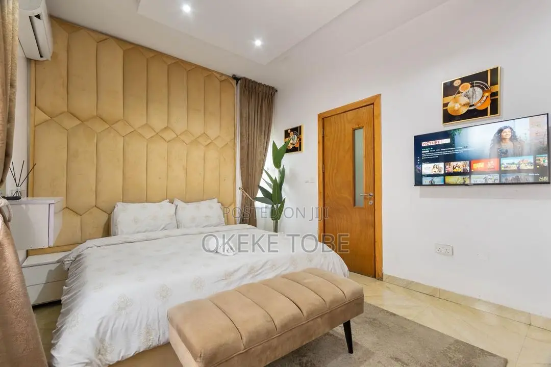 Two Bedroom Shortlet Apartment at Lekki Phase One 1
