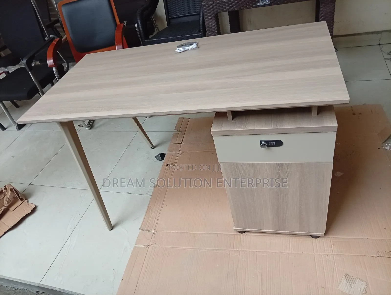 Quality Imported Office Table With Storage