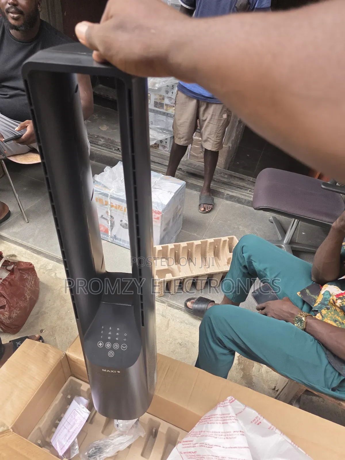 Maxi Bladeless Tower Fan