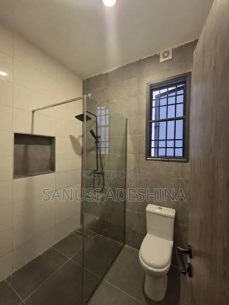 4bdrm Bungalow in Gwarimpa Extension, Gwarinpa for rent