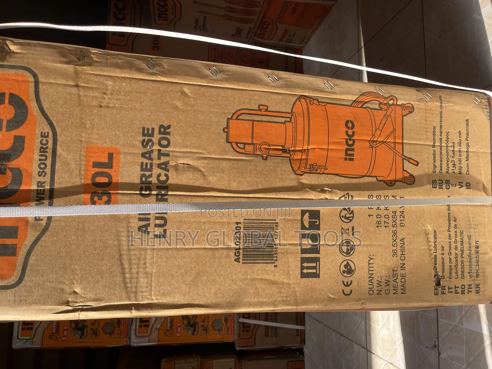30litres Ingco Air Grease Lubricantor Bucket