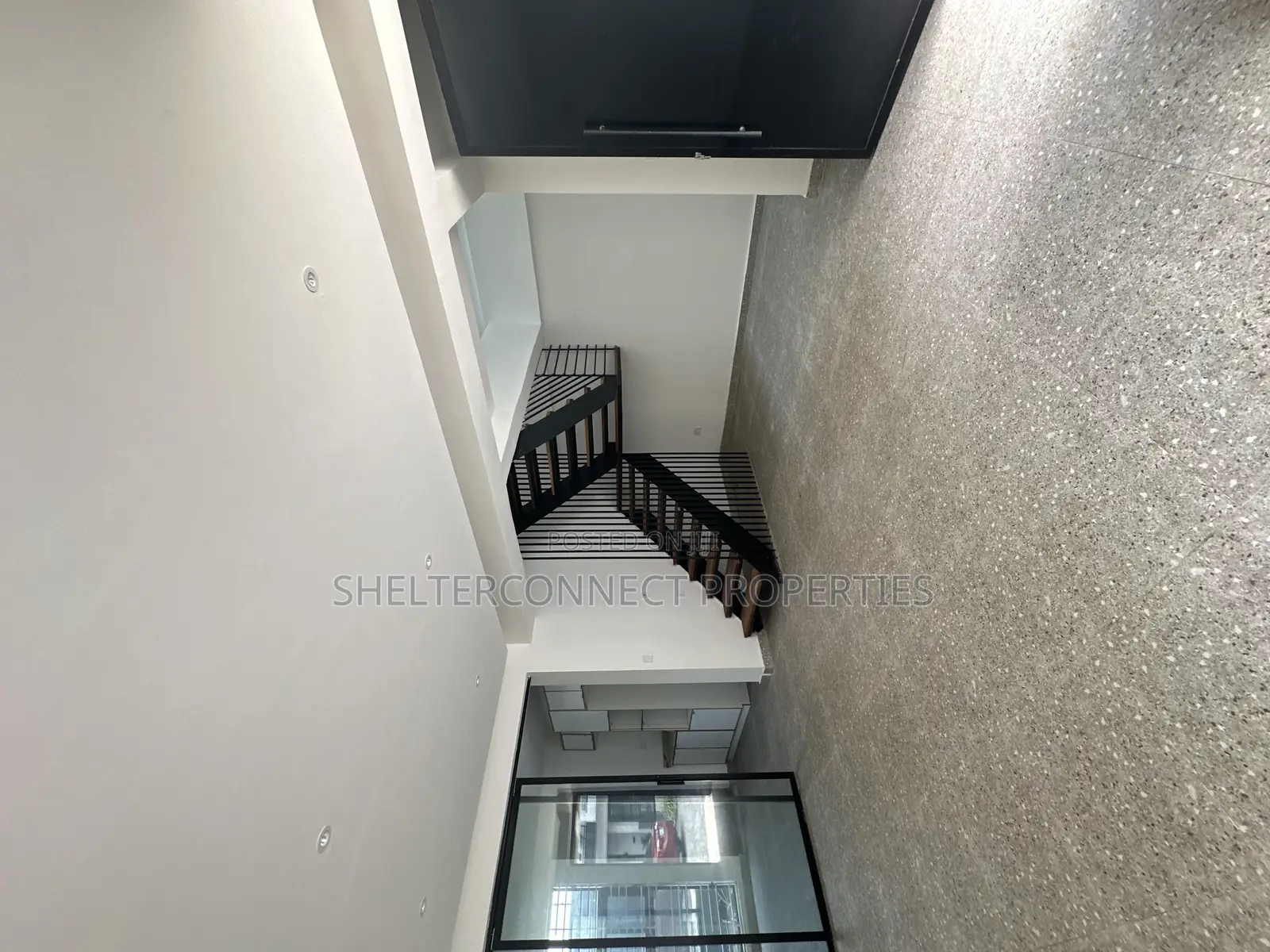 4bdrm Townhouse/Terrace in Ikate for sale