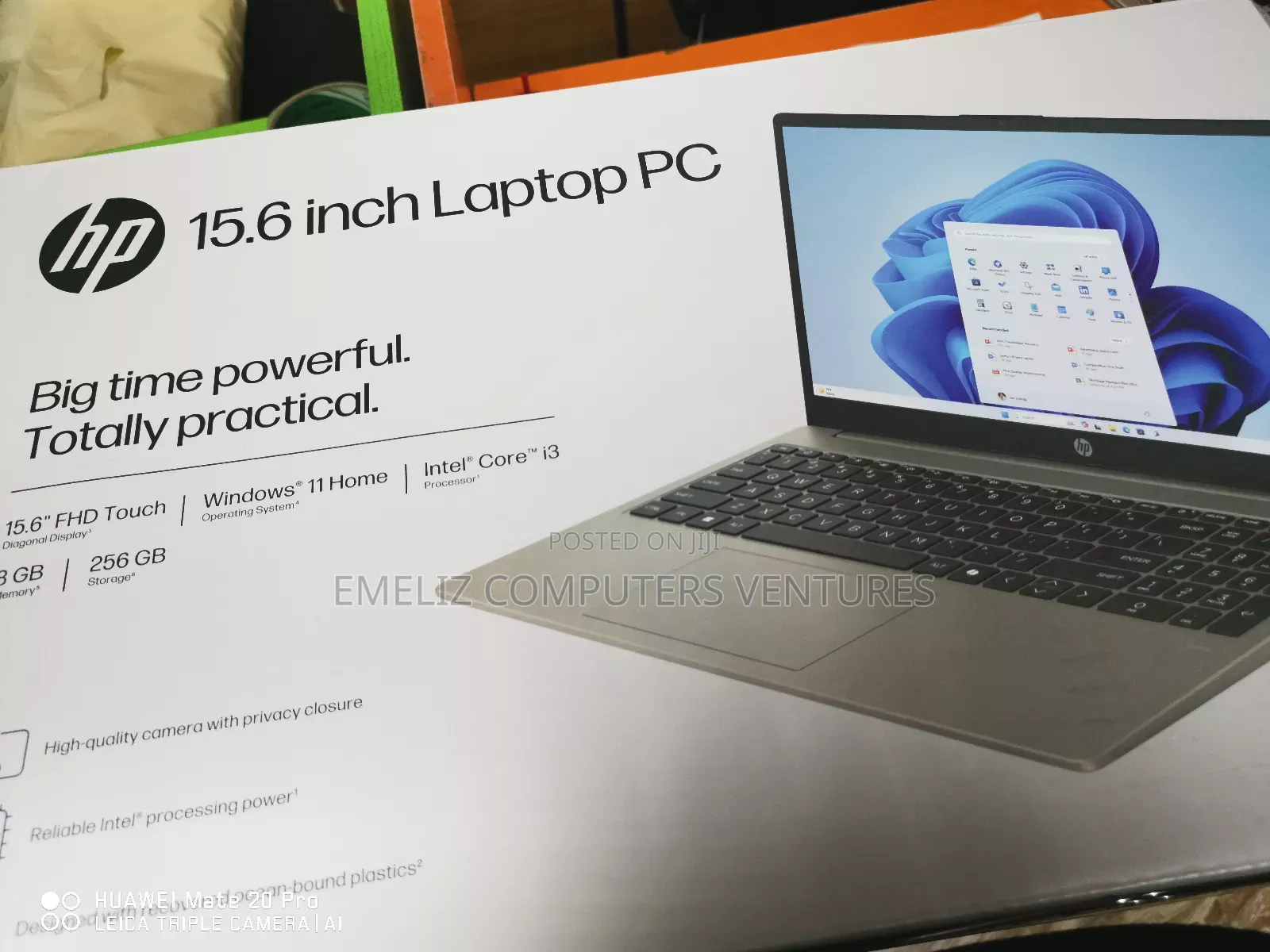 New Laptop HP 15s 8GB Intel Core i3 SSD 256GB