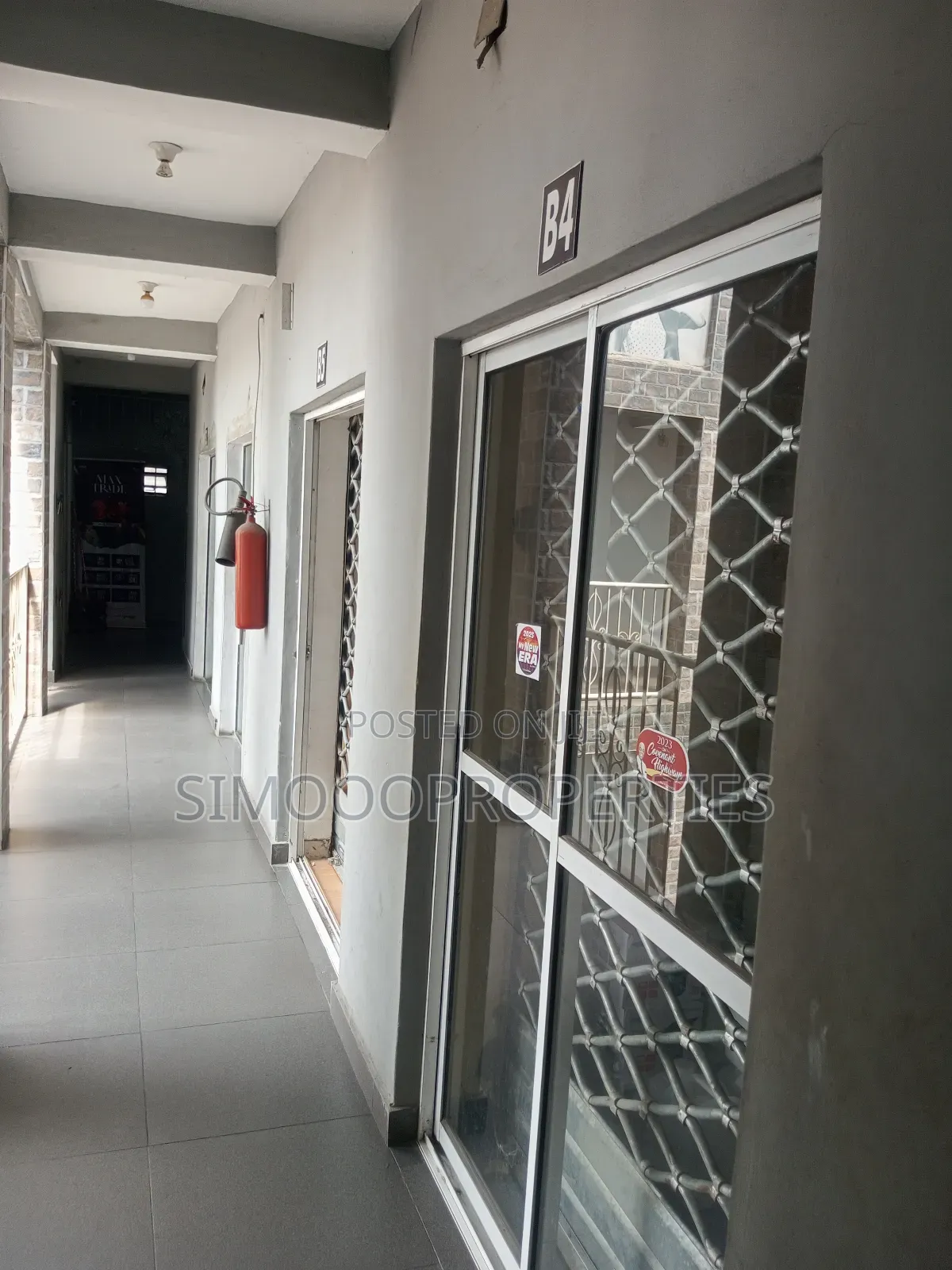 Standard 3in1 Facing Express Upstairs Shop for Rent at Eputu