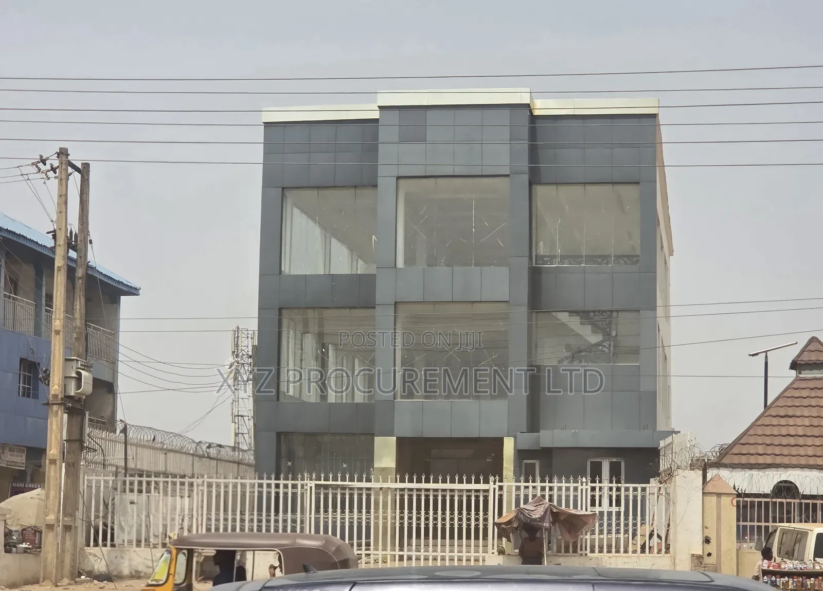 Building for Sale at Maraba, by Main Road