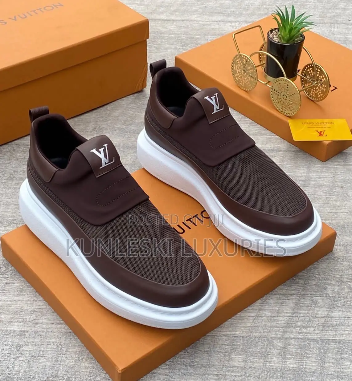 High Quality Louis Vuitton Luxury Slip On Sneakers
