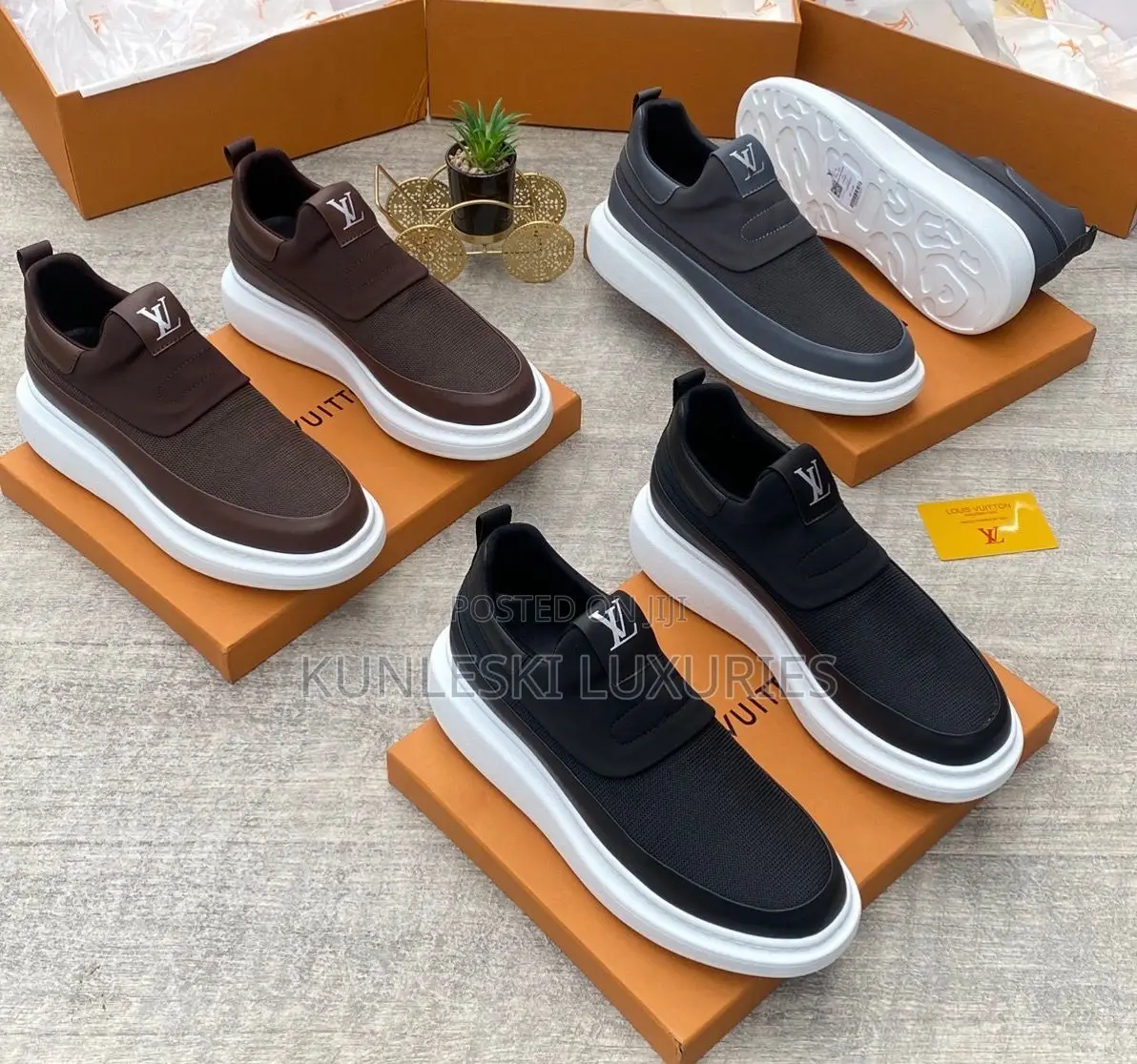 High Quality Louis Vuitton Luxury Slip On Sneakers