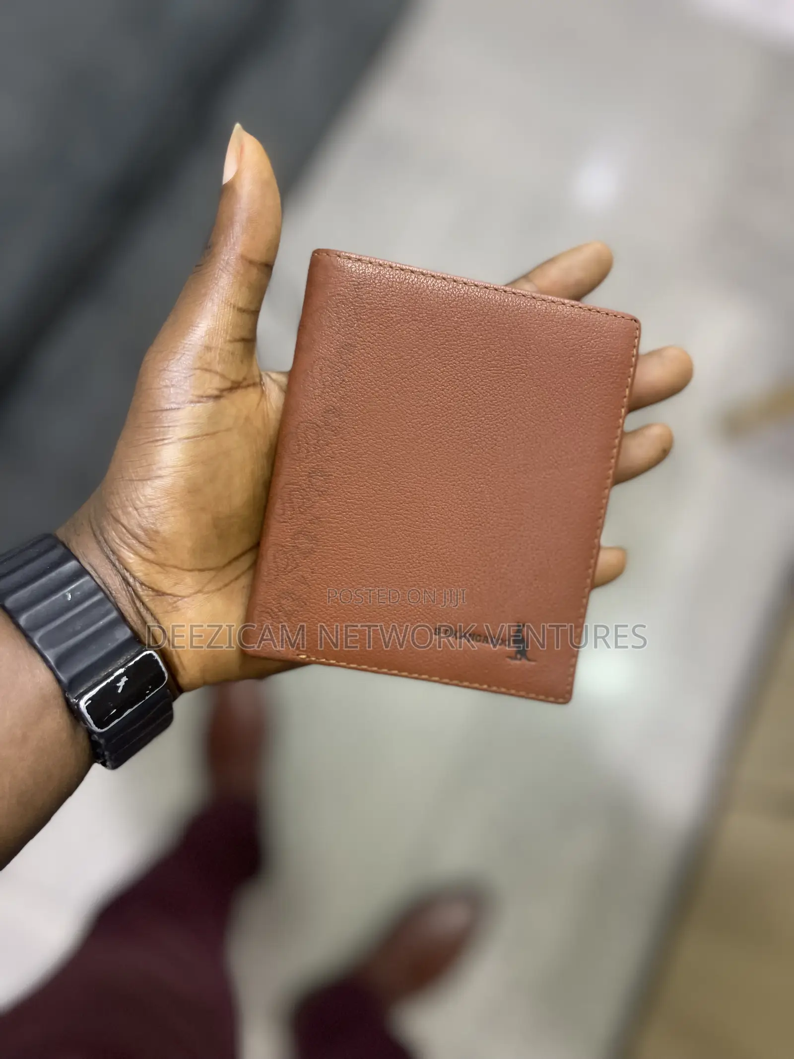Classic Genuine Leather Men's Wallet Purse.